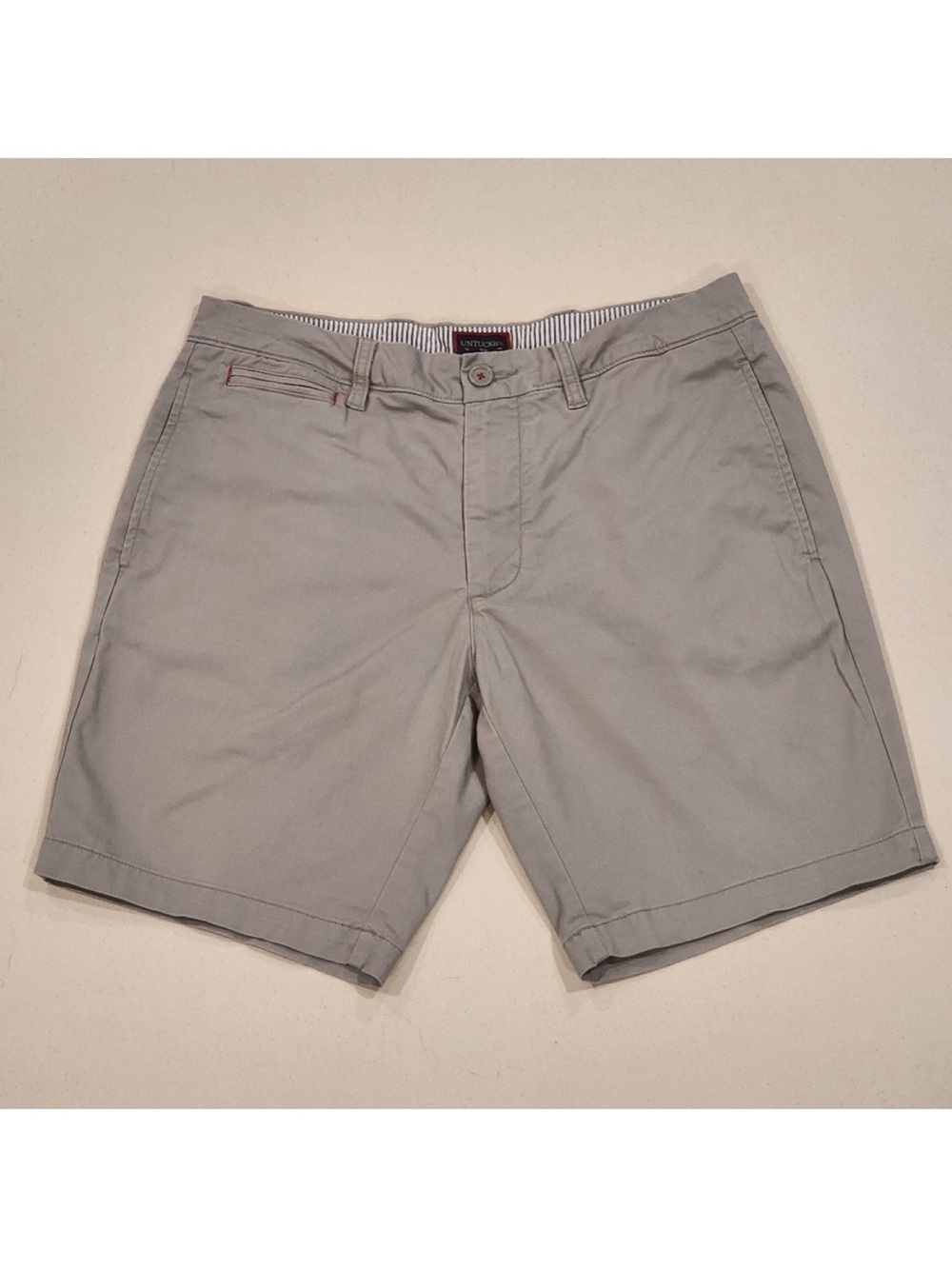 UNTUCKit Chino Shorts 32